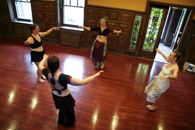 Moving artz belly dancing 1 pictures 011